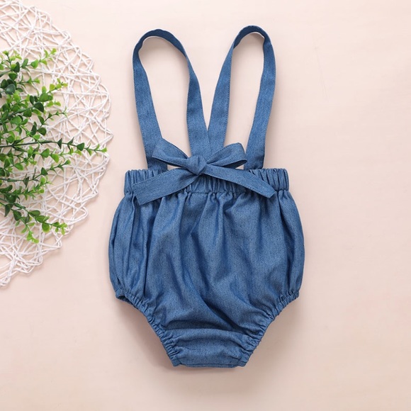 ⭐️SOLD⭐️ NWT 🎉 3 piece suspender shorts set - Picture 11 of 16